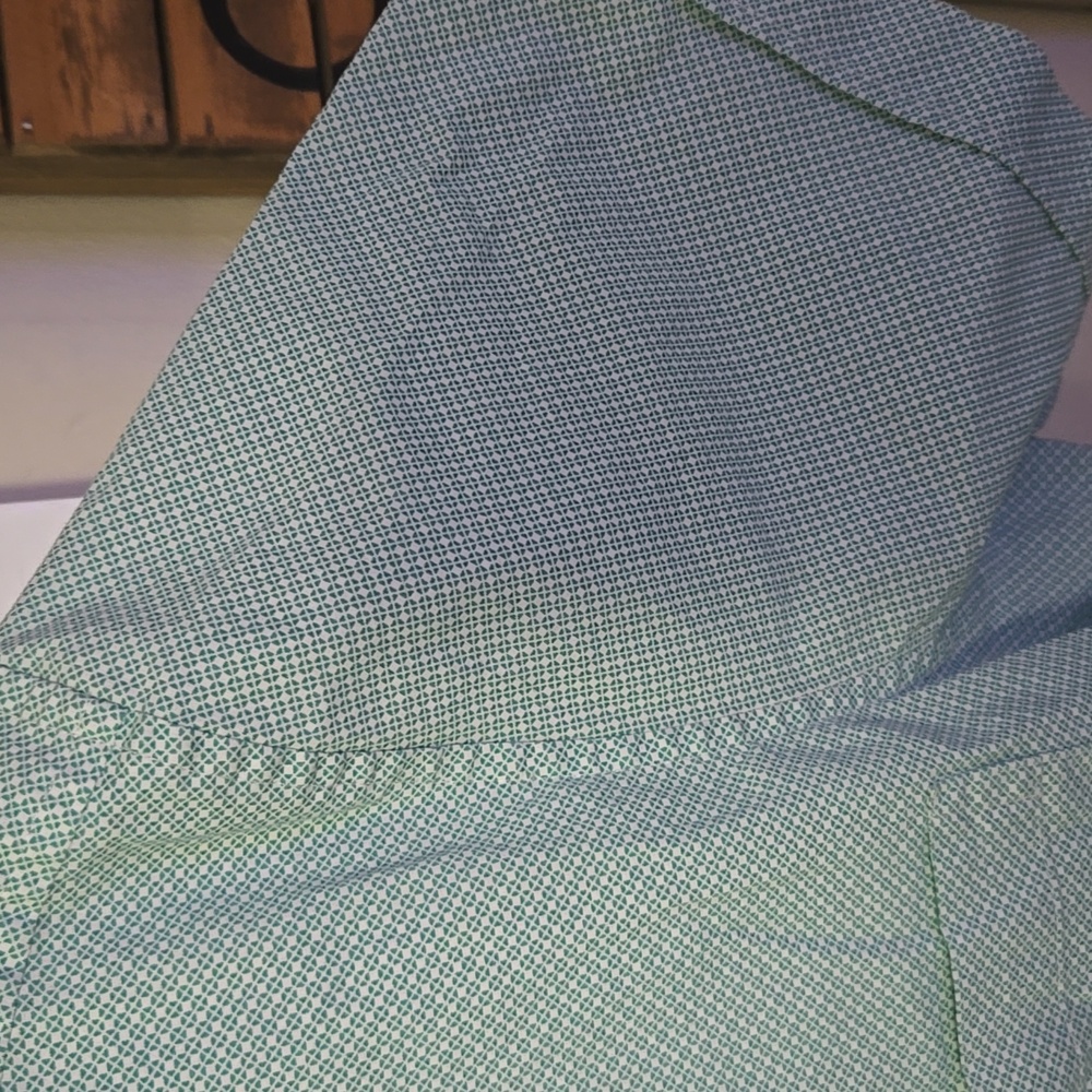 APT. 9 Green Print Short Sleeve Shirt - Picture 2 of 9